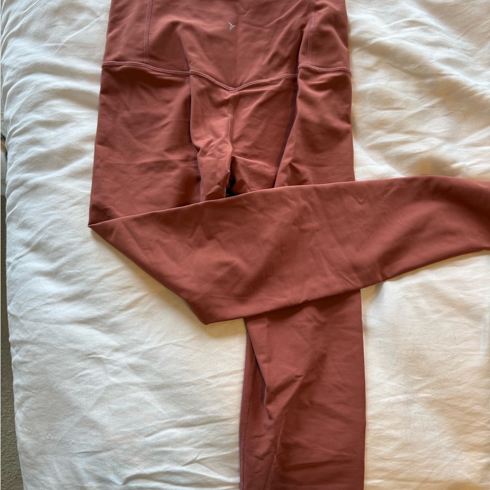 Old Navy powersoft pink Leggings